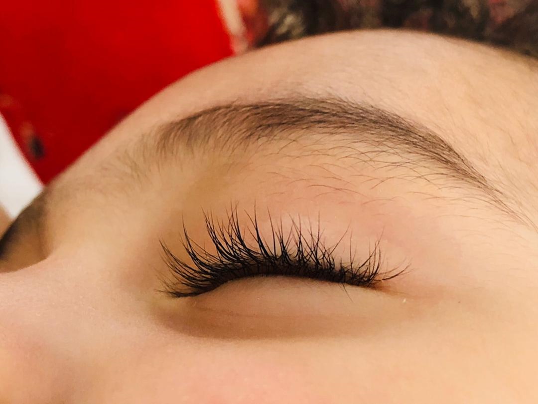 How Often Should You Get Eyelash Fills?