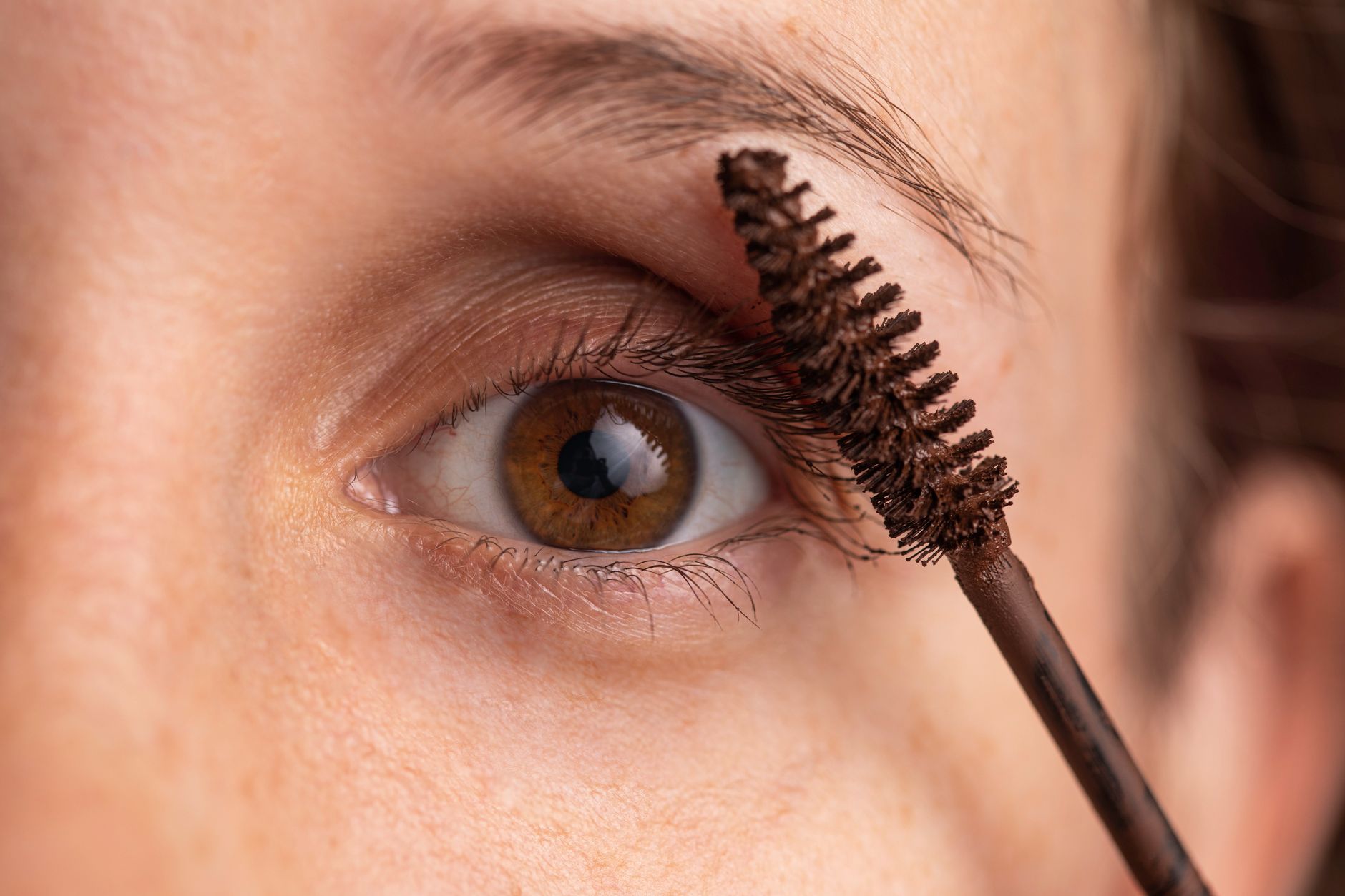 Lash Lift vs Lash Tint: What’s the Difference?