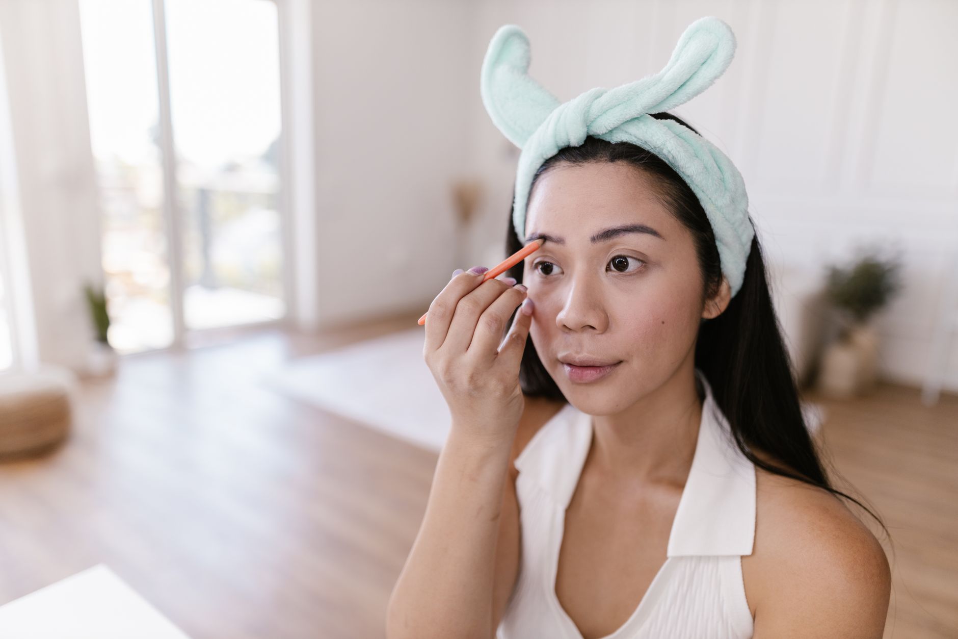 eyebrow shaping threading waxing detail — Luxury Lashes Federal Way WA