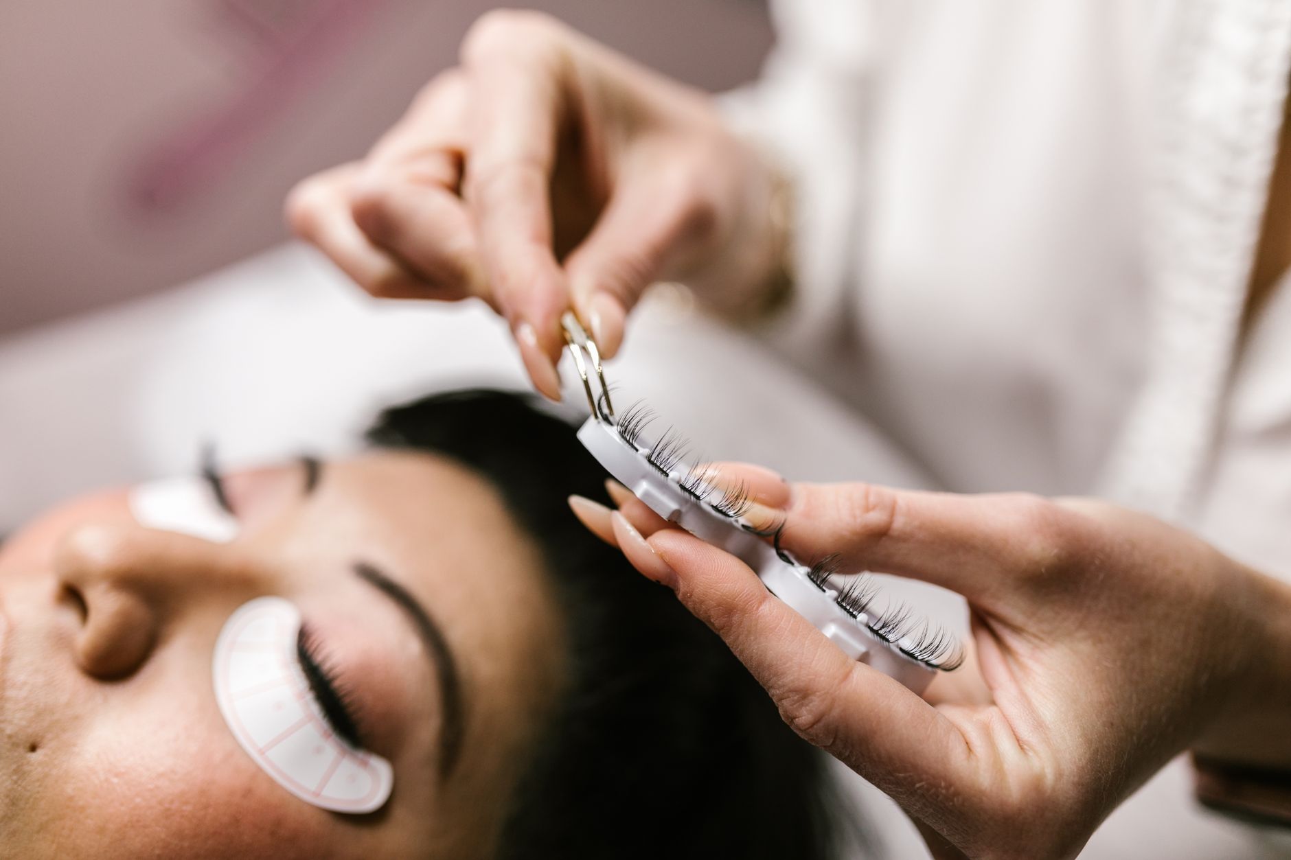wispy eyelash extensions closeup — Luxury Lashes Federal Way WA