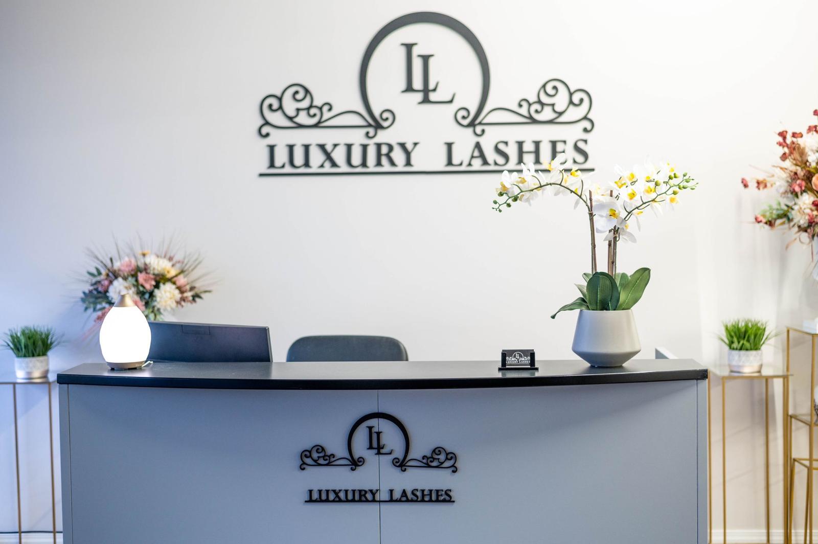 Luxury Lashes eyelash extension result - Federal Way WA