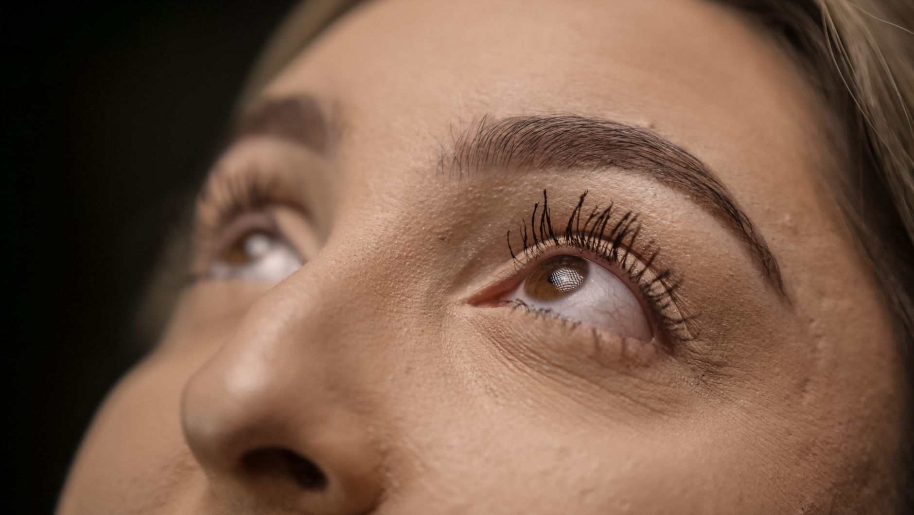 Why Are My Eyelash Extensions Falling Out? — Luxury Lashes Federal Way WA